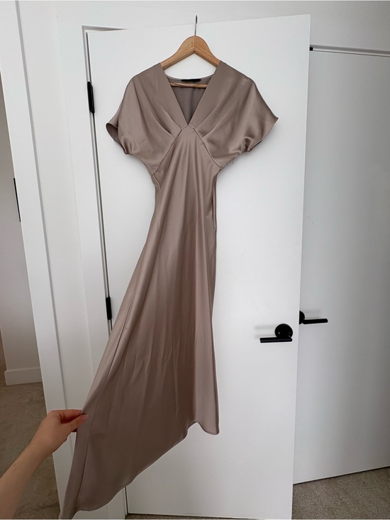 Zara Dresses & Skirts - Zara Taupe V-Neck Maxi Dress